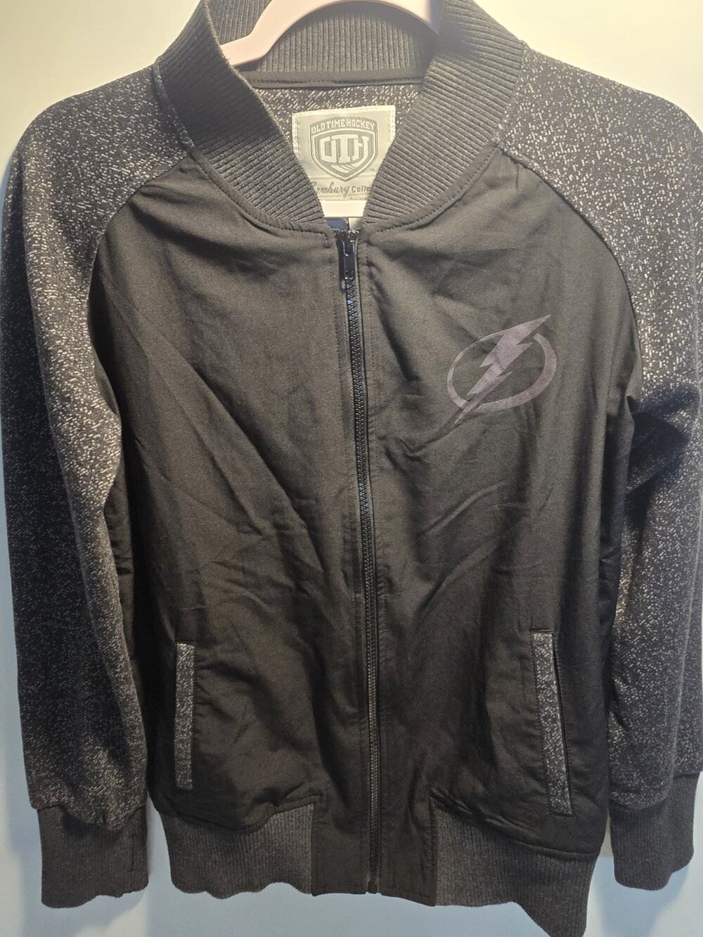 Tampa Bay Lightning Hockey Zip Front Light Jacket L Womens zipper bomber style